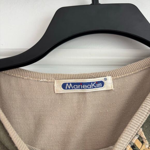 Vintage Maria Kim Women’s Cat Printed Sweater Top Sz L Artsy Tan Quirky - Picture 9 of 13